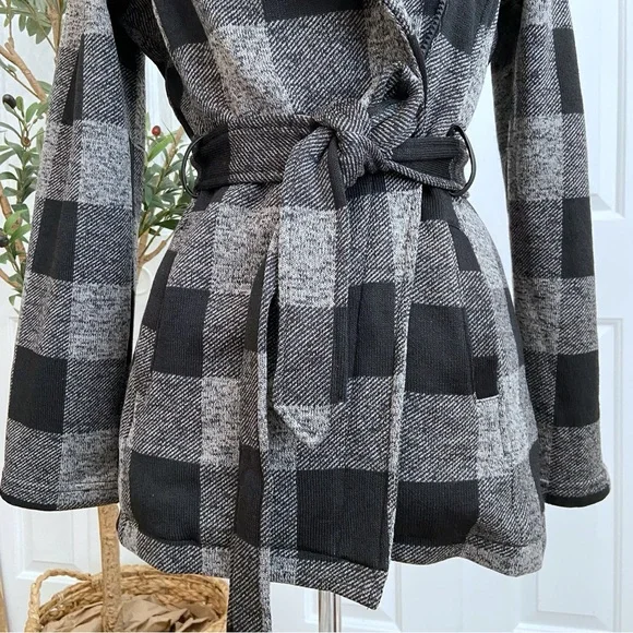 Plaid Coat, SOFT, Comfort, I Stretch💛 EXCELLENT CONDITION, Worn Once - Picture 4 of 12